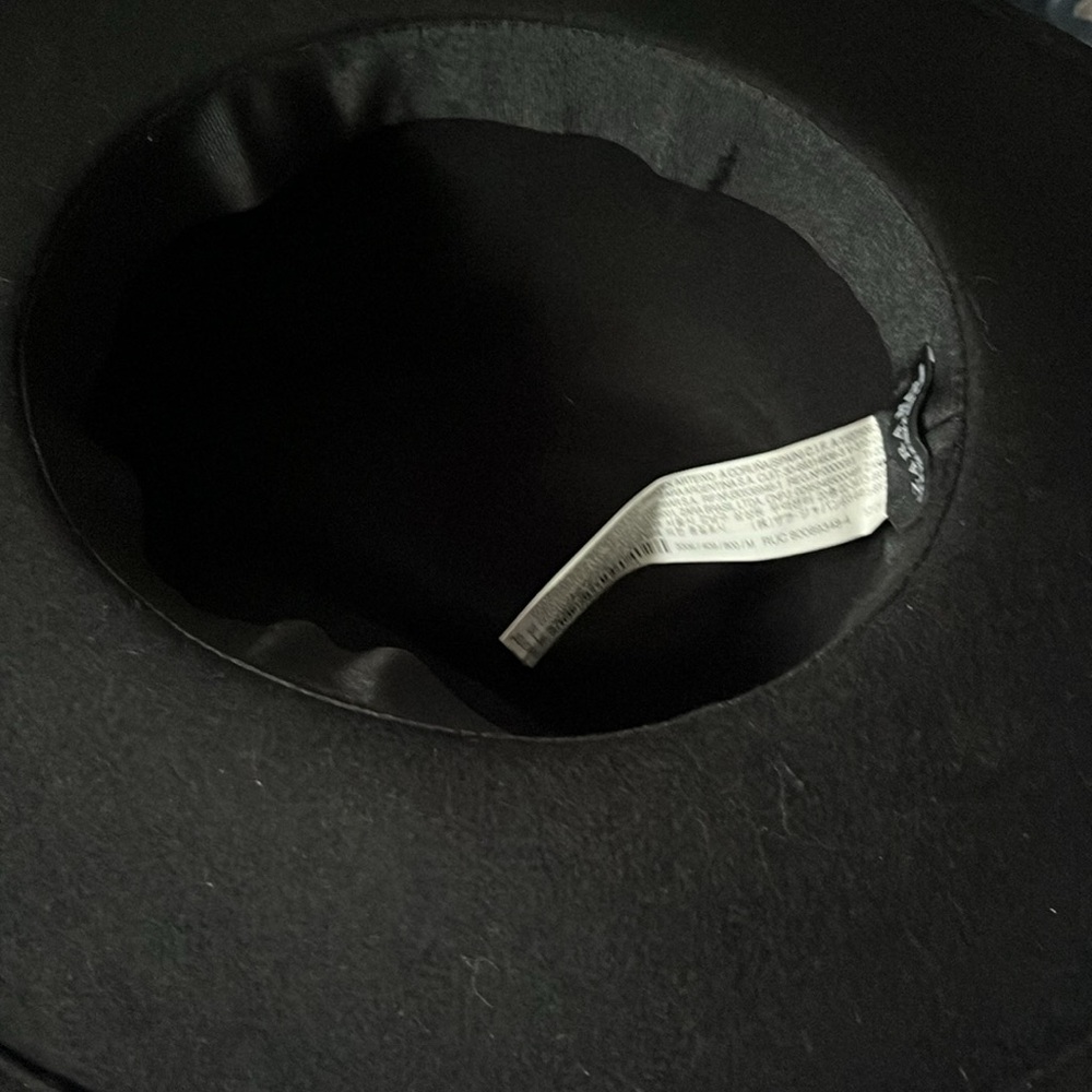 Hat - Picture 3 of 3